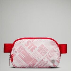 FIRM PRICE ❤️LULULEMON EVERYWHERE BAG 1L